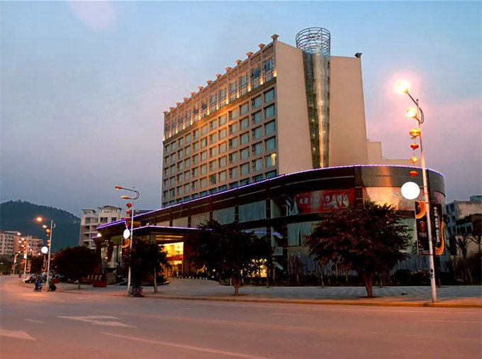 泸州古蔺兰尊大酒店